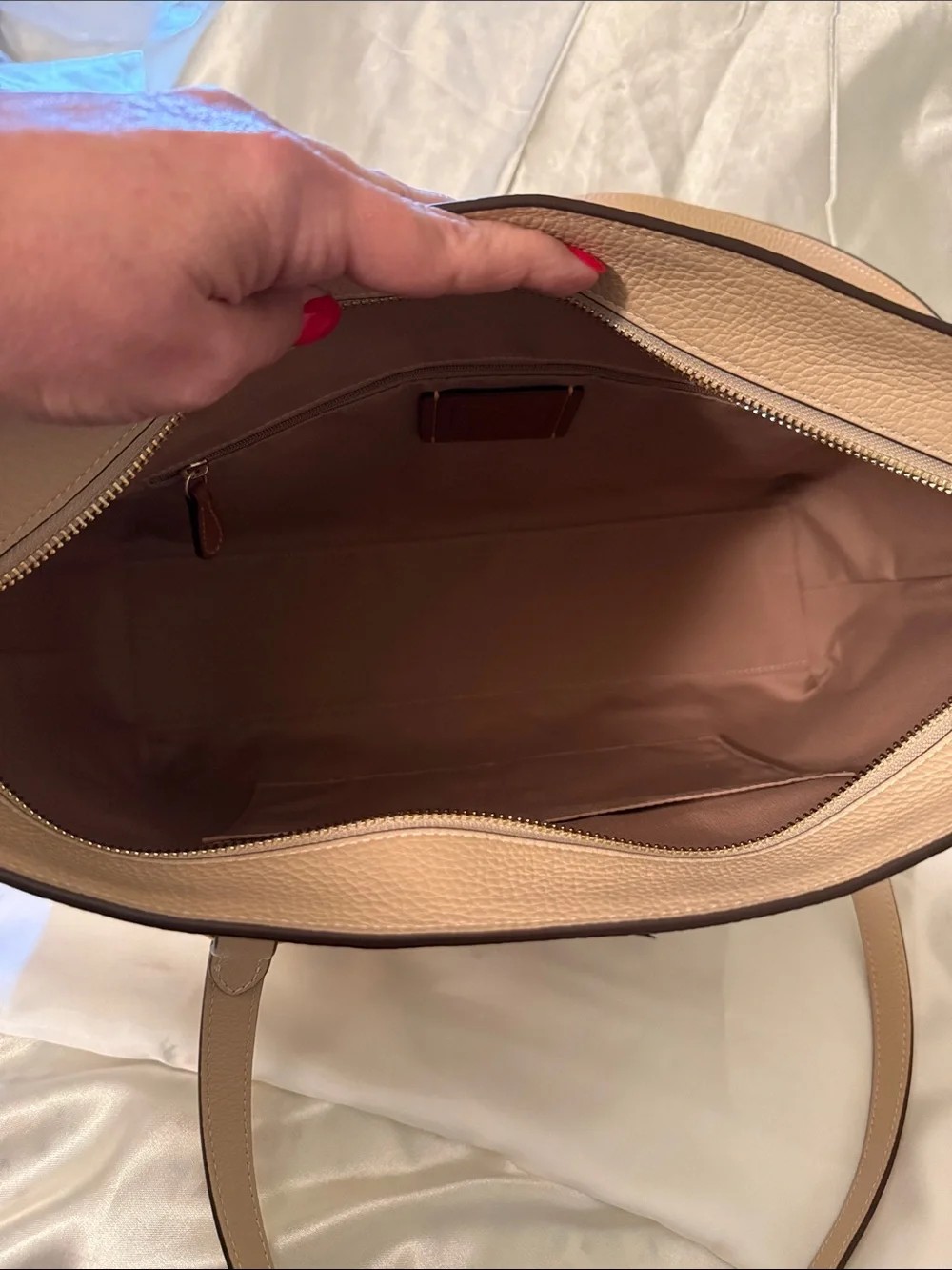🧡Coach NWT Oat Embossed Pebble Leather Station Tote Bag with Gold Hardware